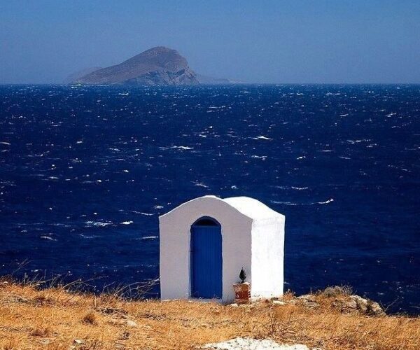 Why the Mediterranean Does More With Less — And What Kythnos Teaches You About It